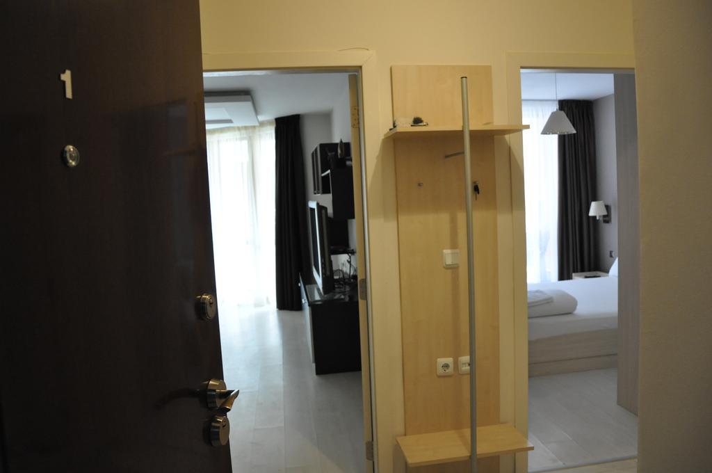 Black Sea Brееze Apartment Warna Exterior foto